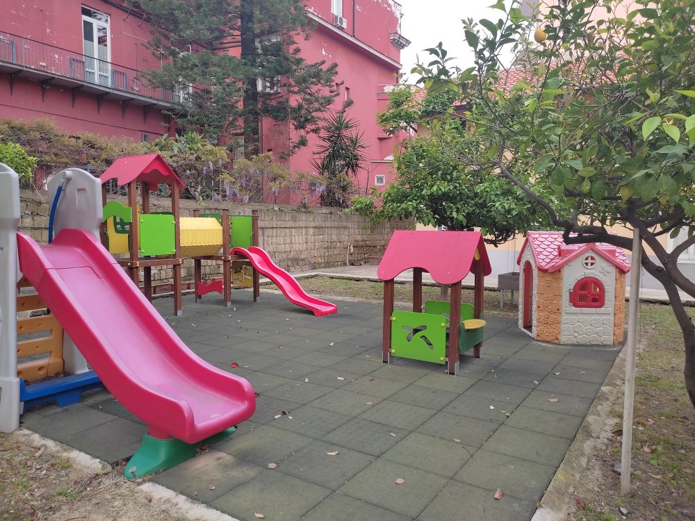 Immagine di 01SCUOLAPOERIO