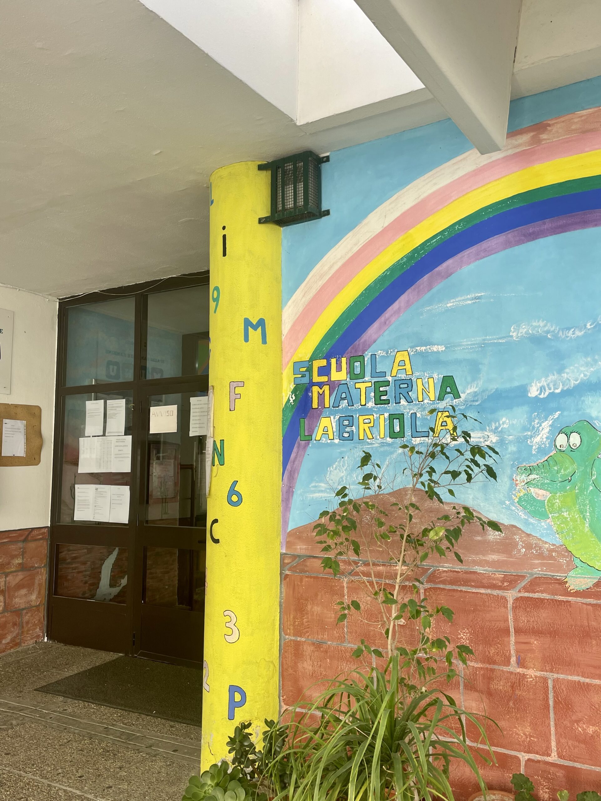 Immagine di 08SCUOLALABRIOLA1N