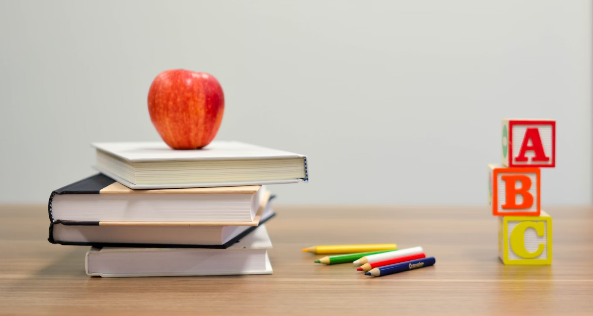 Immagine di photo-1503676260728-1c00da094a0b