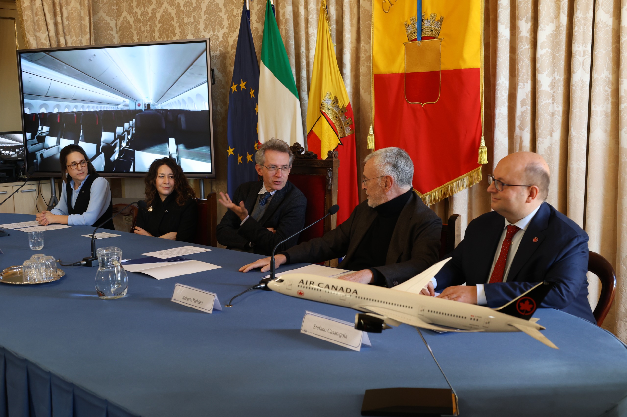 Presentazione volo diretto Napoli-Montreal
