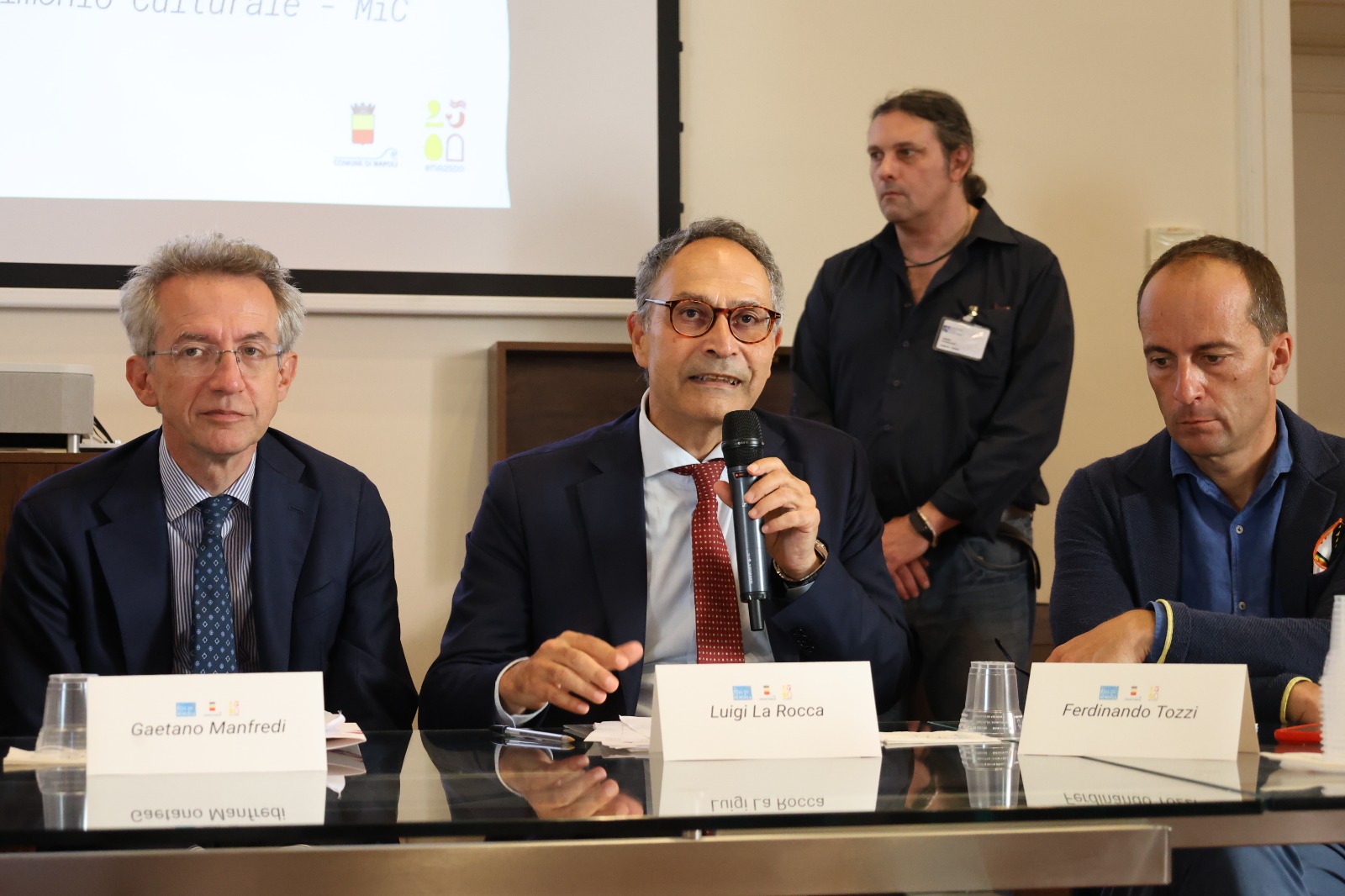 Miglio della Memoria per Napoli 2500, "Mischiamo le carte"