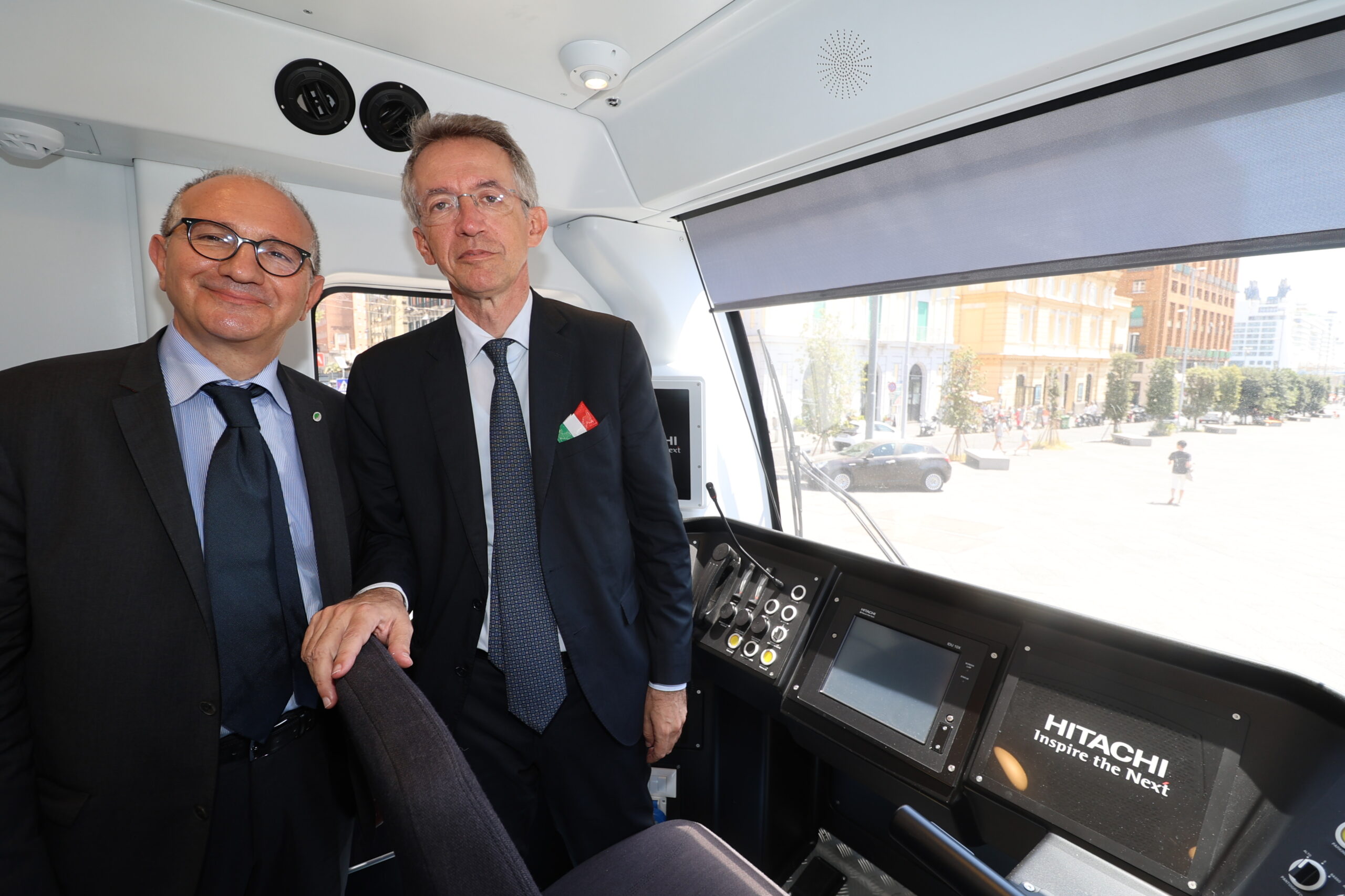 Corsa inaugurale della Linea 6 della Metropolitana
