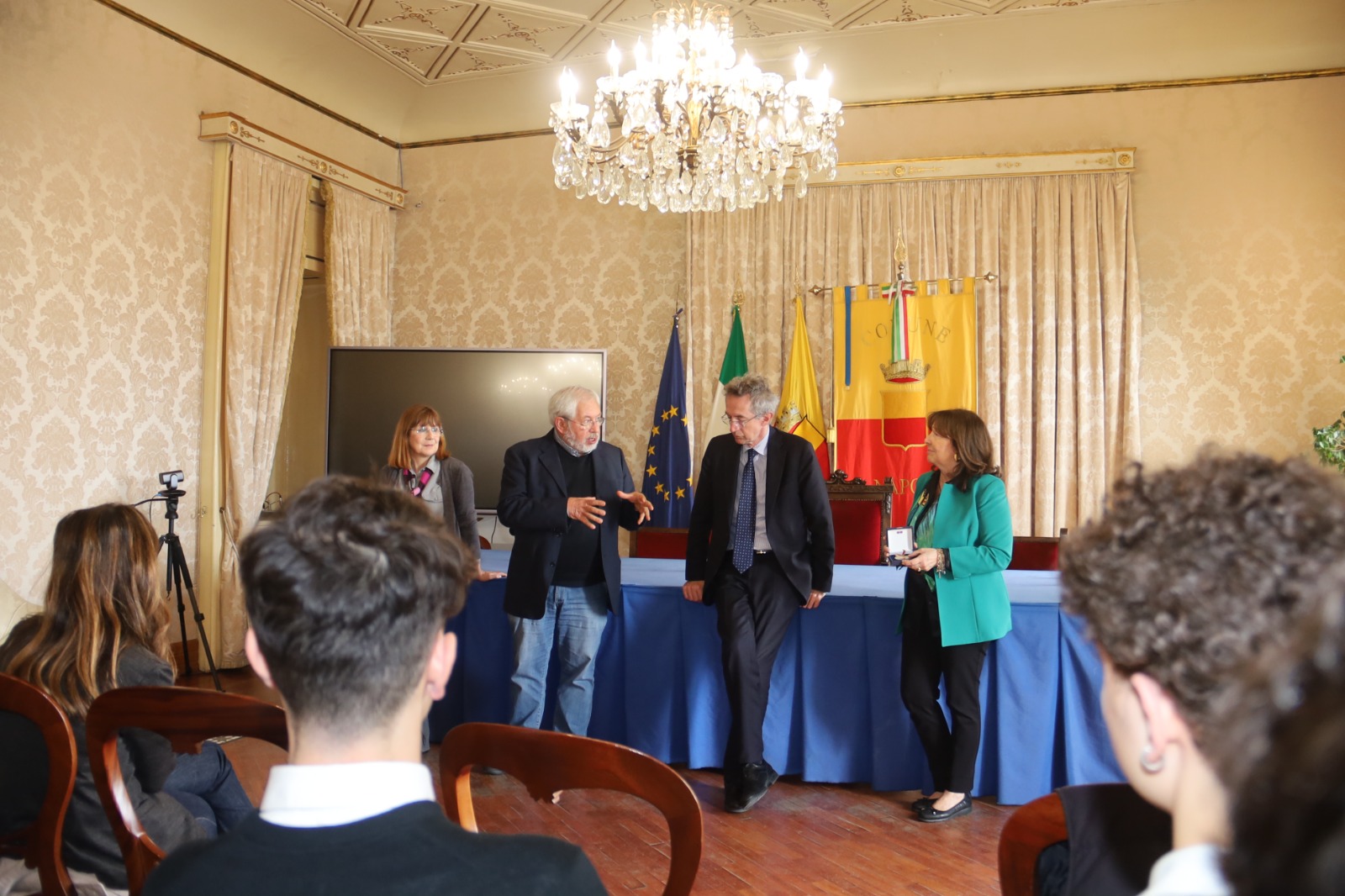 Manfredi incontra gli studenti del Mercalli