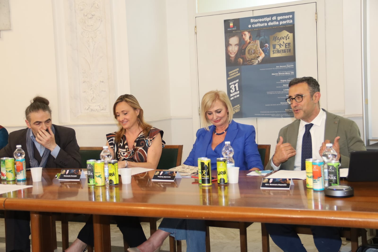 Napoli "Women strenght games"