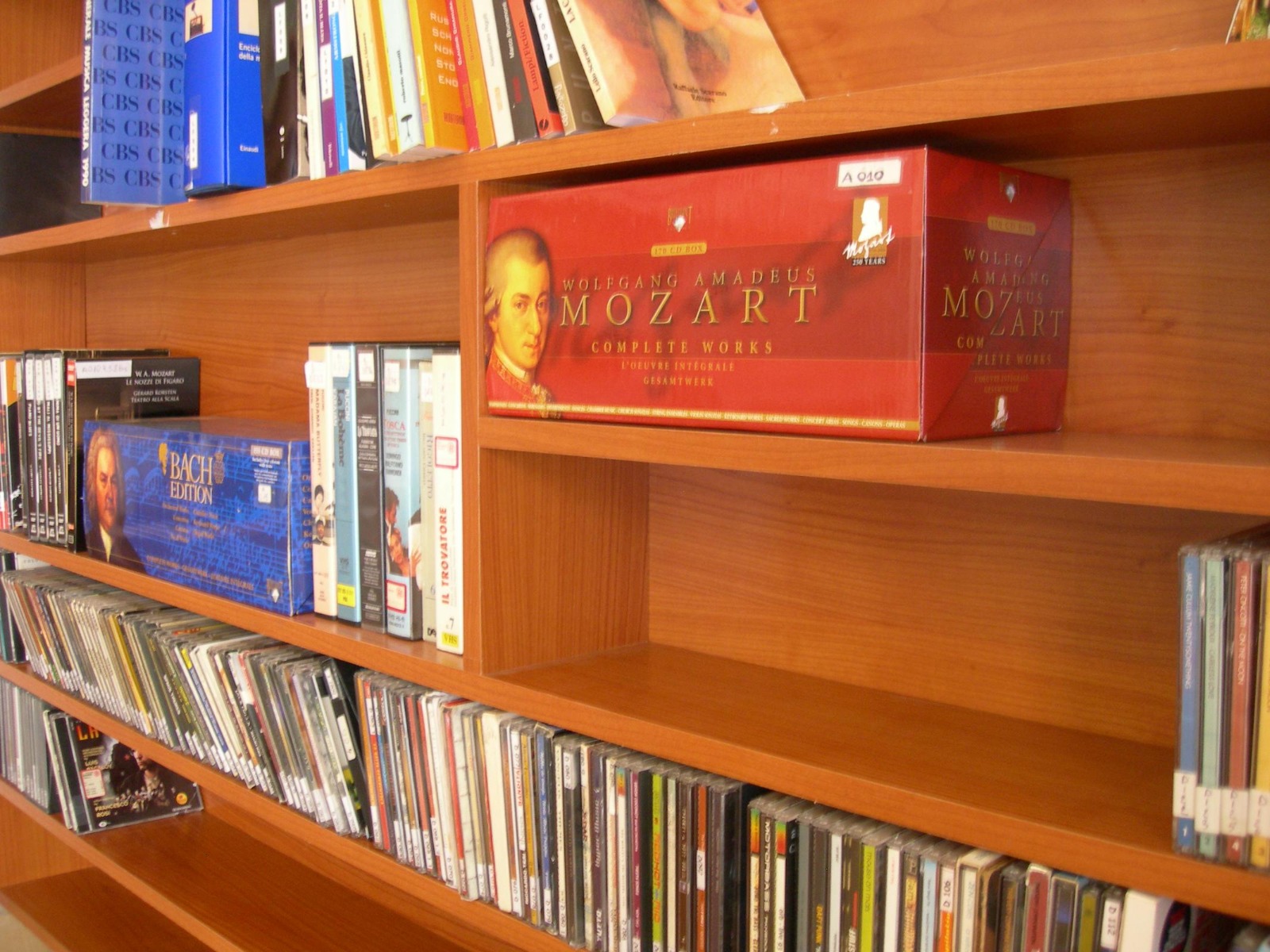 Giovani in Biblioteca: finanziato il progetto per potenziare i servizi della Mediateca Santa Sofia