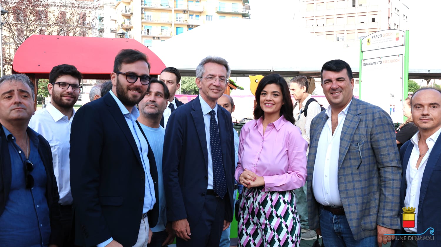 Ripristinate le giostrine e riqualificata l’area verde a piazza Nazionale