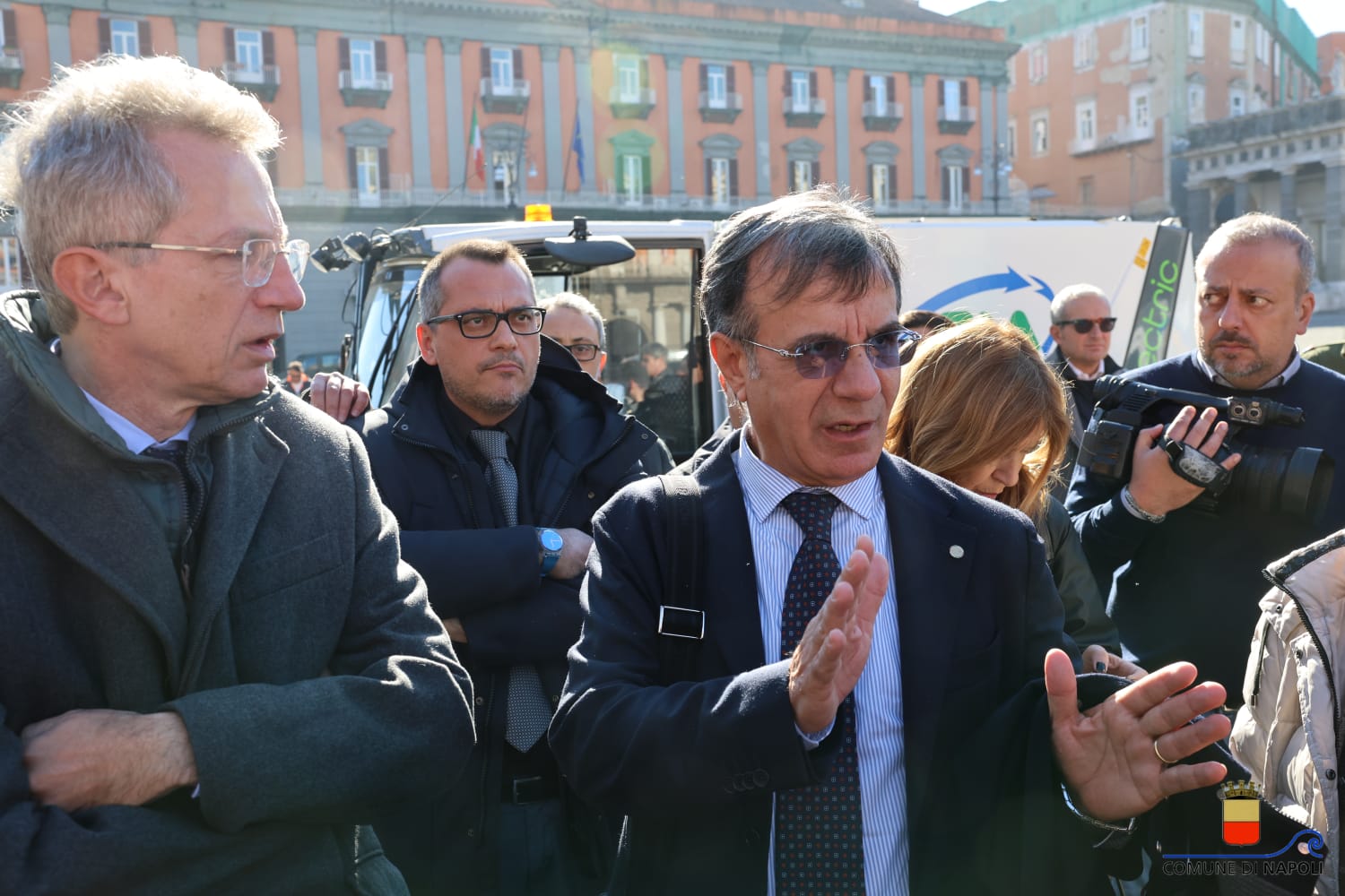 presentati i nuovi ispettori ambientali e i mezzi di Asia ad emissioni zero