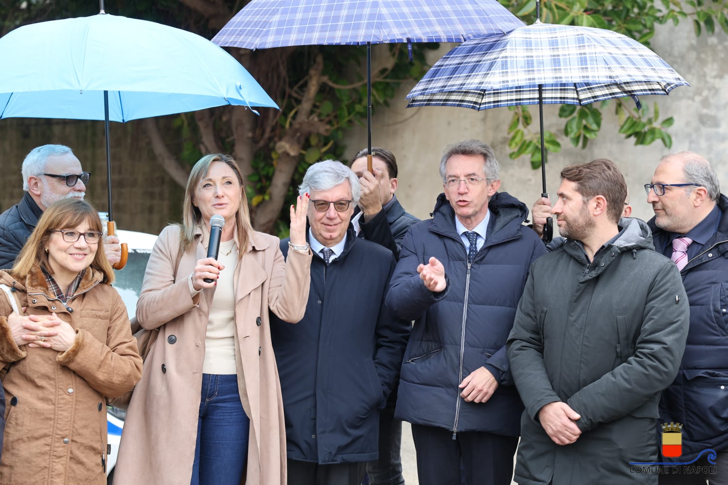 Inaugurato un campetto di calcio per le ragazze e i ragazzi del rione Amicizia