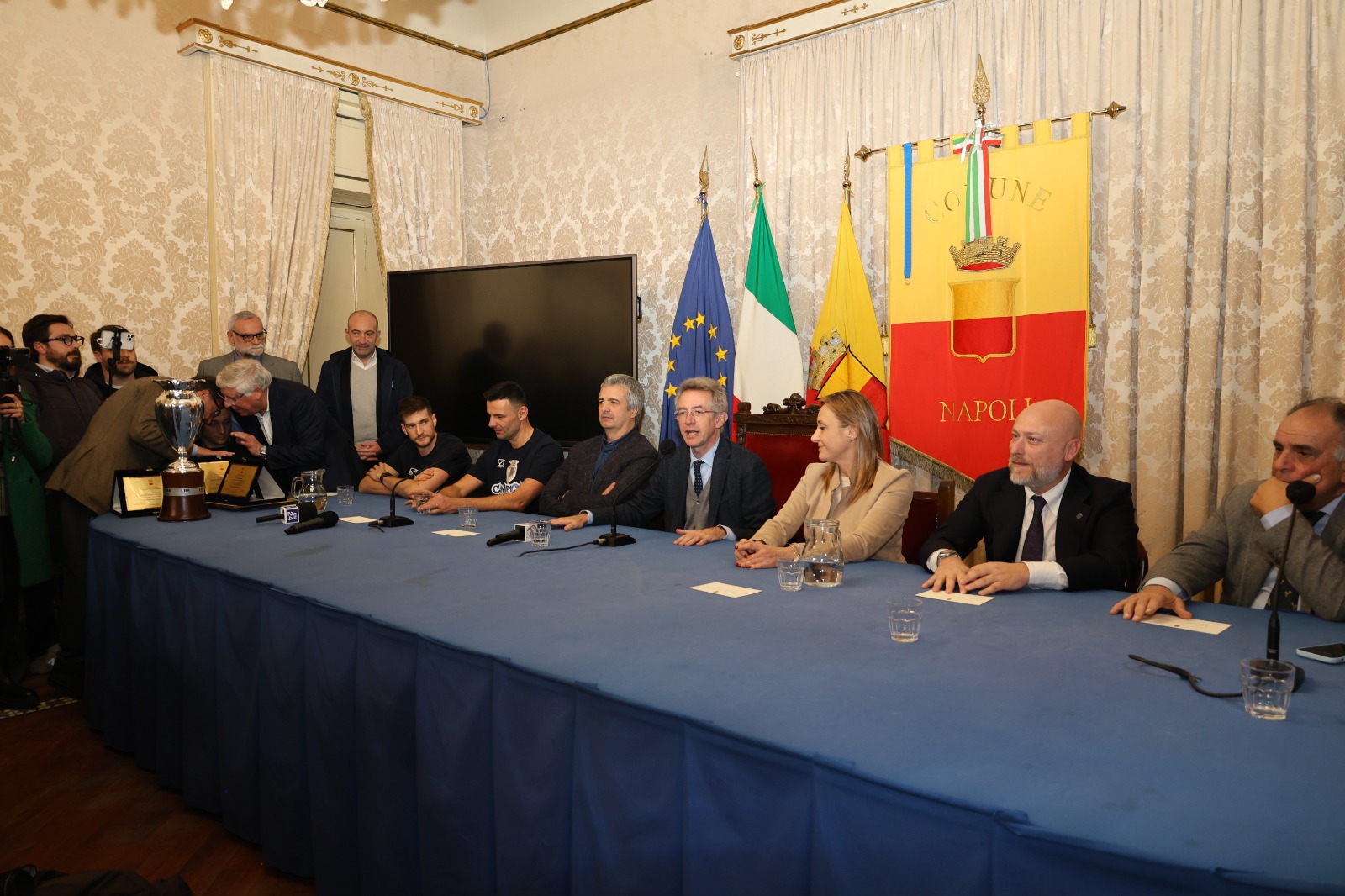 Premiata in Comune la Gevi Napoli basket