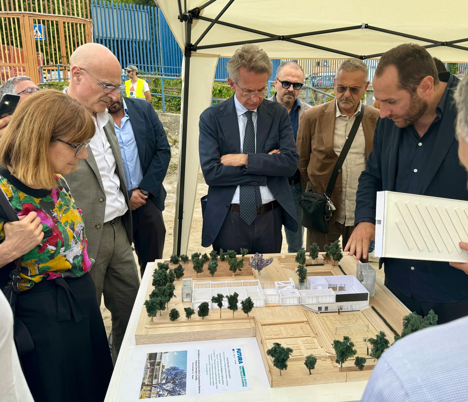 A Pianura via ai lavori per la nuova sede della scuola “Massimo Troisi”