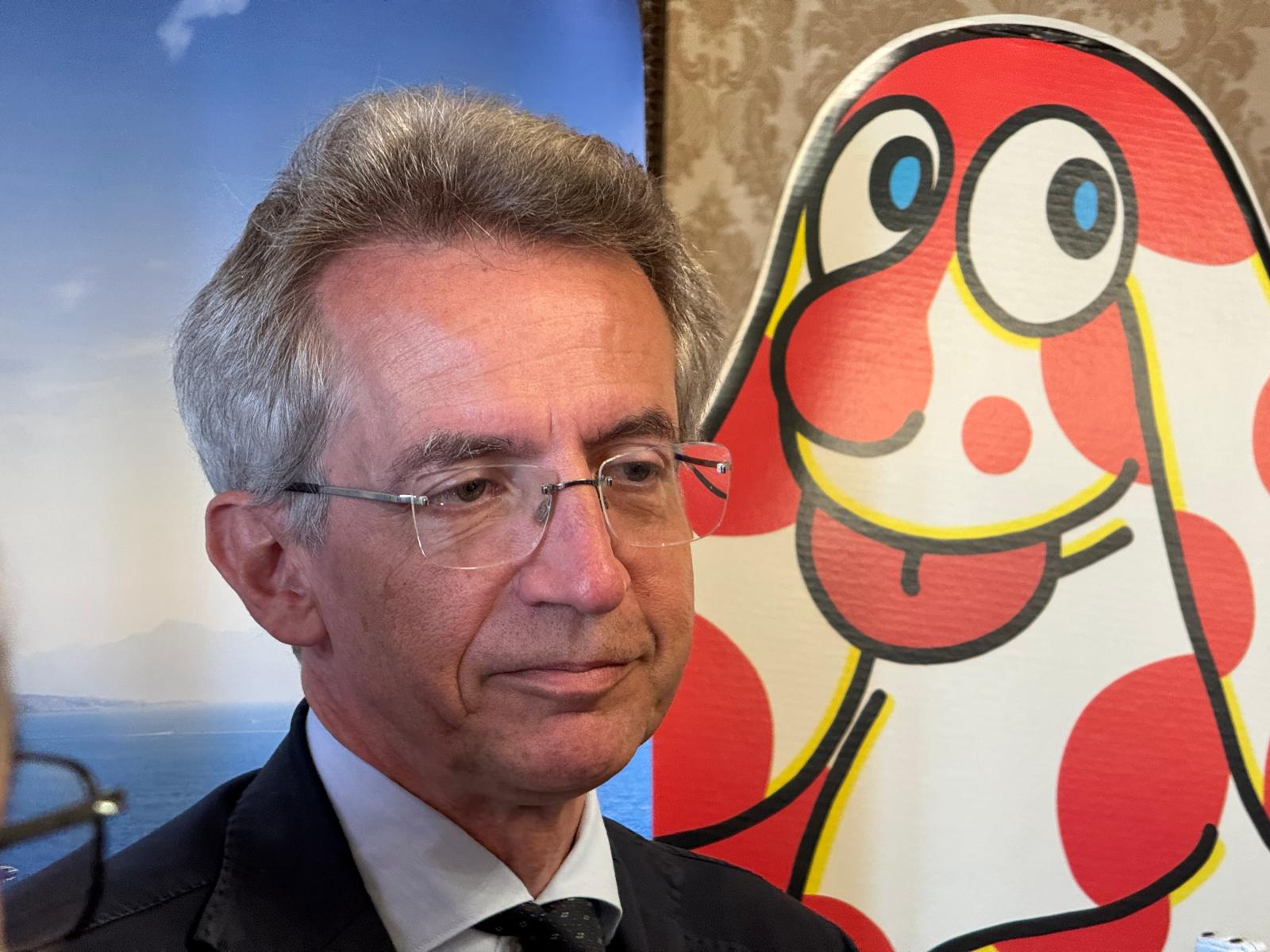 Pimpa va a Napoli: in libreria la guida per bambini